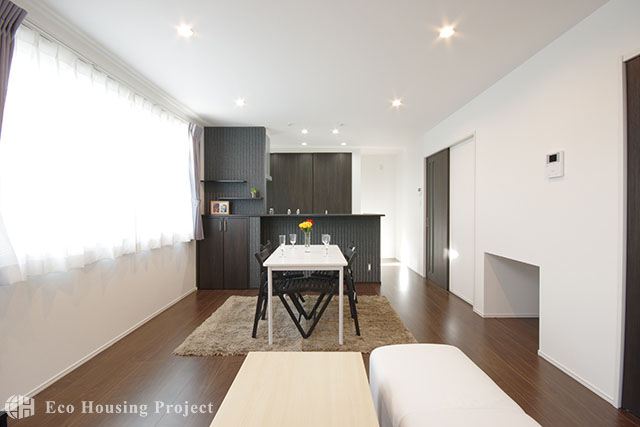 Chic Modern×3階建て 2世代で暮らす家