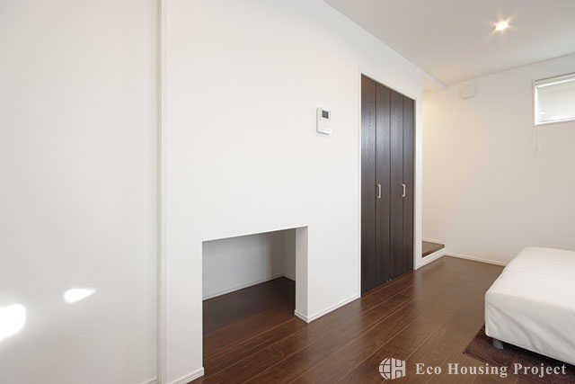 Chic Modern×3階建て 2世代で暮らす家