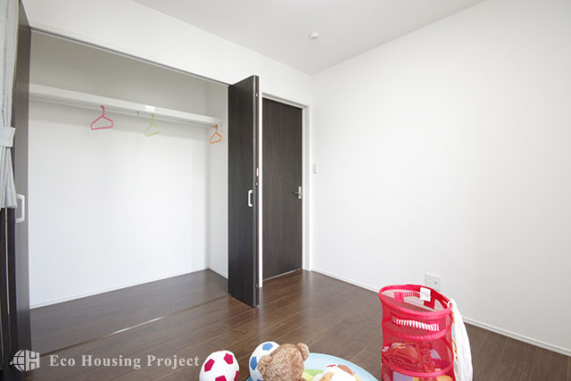 Chic Modern×3階建て 2世代で暮らす家